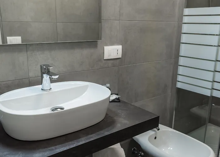 L'essenza מלון אולביה